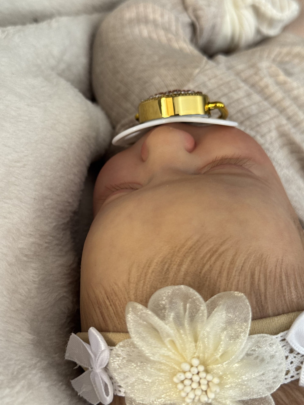 Royal Crown - White magnetic dummy — Ready-to-Use — Leoa's Reborn Creations